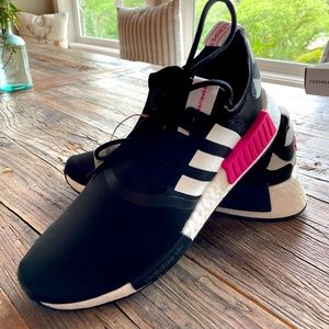 Brand NEW Adidas NMD R1 (W) shoes!!